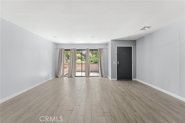 8809 Amigos Place, Riverside CA: https://media.crmls.org/medias/a29e52a8-7cb3-4d90-8b53-a9c4b3a42b02.jpg