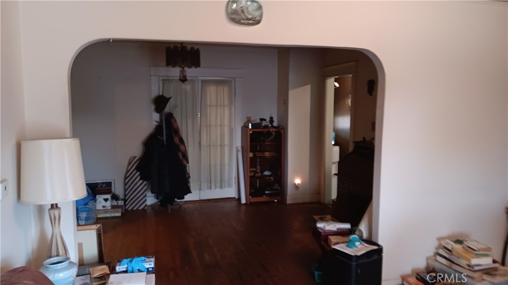 https://media.crmls.org/medias/a29e8e2e-82c1-4aa5-8a97-8b0fe2fe741f.jpg?preset=X-Large