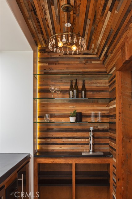 2217 Laurel Place, Newport Beach CA: https://media.crmls.org/medias/a29ea76b-ec42-4ff2-abf4-4eb85742d12d.jpg