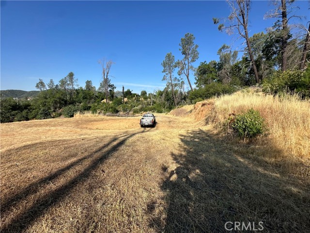 10255 Carrousel Drive, Redding CA: https://media.crmls.org/medias/a29f1a98-89e5-44fc-ab00-e2fb6c6ae951.jpg