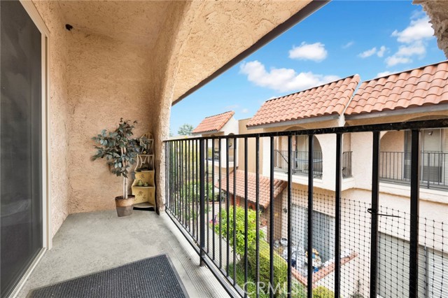 Detail Gallery Image 24 of 37 For 1711 Grismer Ave #85,  Burbank,  CA 91504 - 3 Beds | 3 Baths