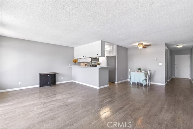 Detail Gallery Image 5 of 24 For 1187 East 3rd Street #305,  Long Beach,  CA 90802 - 1 Beds | 1 Baths