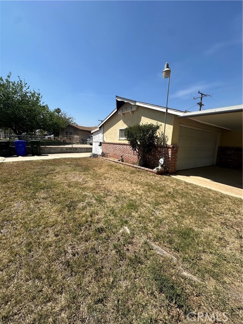 6343 Tournament Drive, Jurupa Valley CA: https://media.crmls.org/medias/a2a0a54d-688e-401f-805c-ecc3b4ce5311.jpg