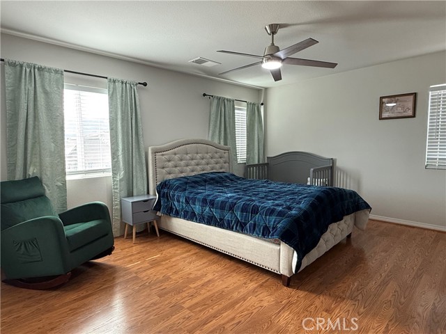 Detail Gallery Image 8 of 8 For 29325 Centerfield, Lake Elsinore,  CA 92530 - 4 Beds | 3 Baths