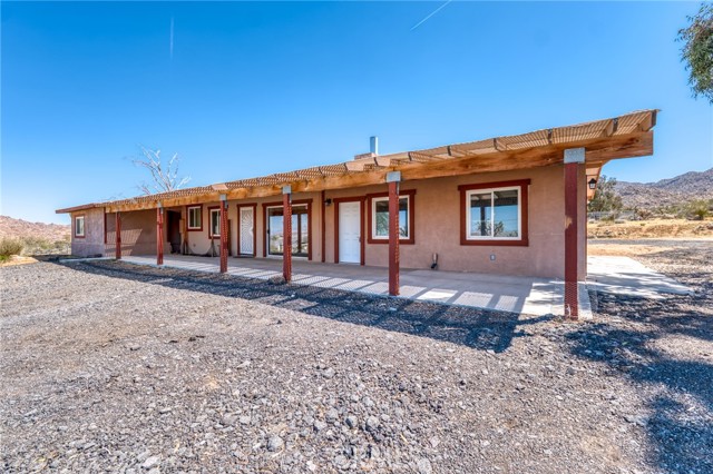 Detail Gallery Image 5 of 32 For 61375 Latham Trl, Joshua Tree,  CA 92252 - 3 Beds | 2 Baths