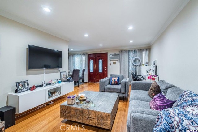 Detail Gallery Image 9 of 19 For 3220 Altura Ave #133,  Glendale,  CA 91214 - 1 Beds | 1 Baths