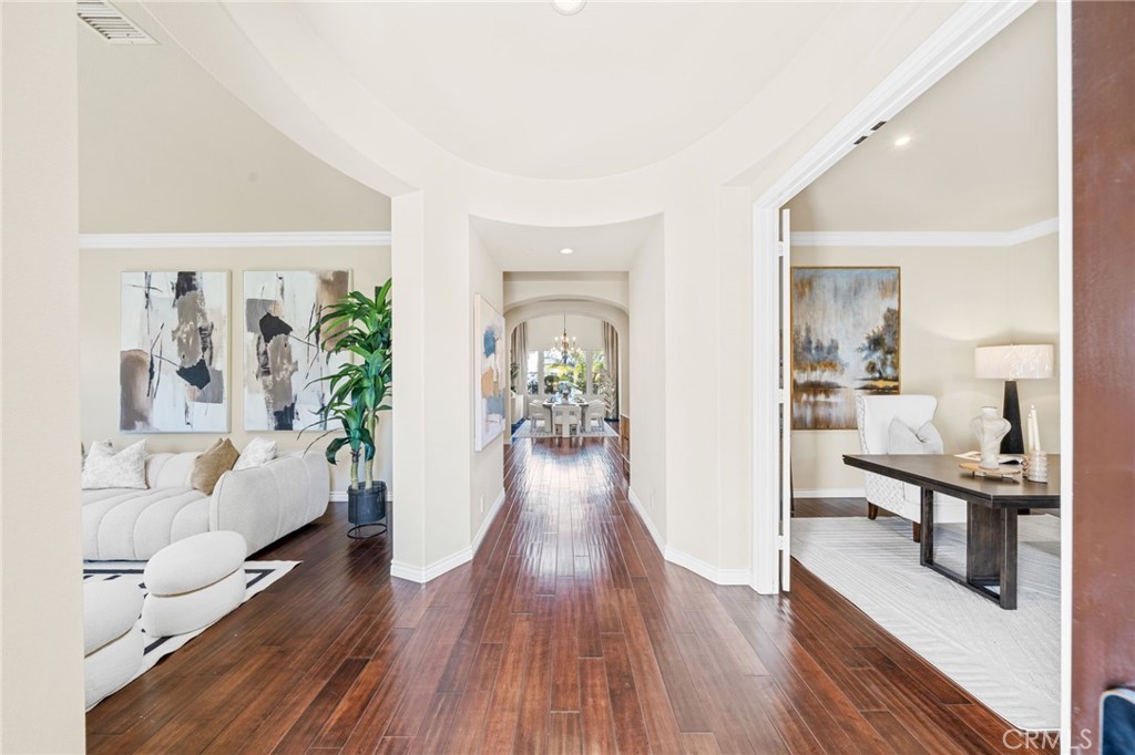 MLS #CV26044219 image #5