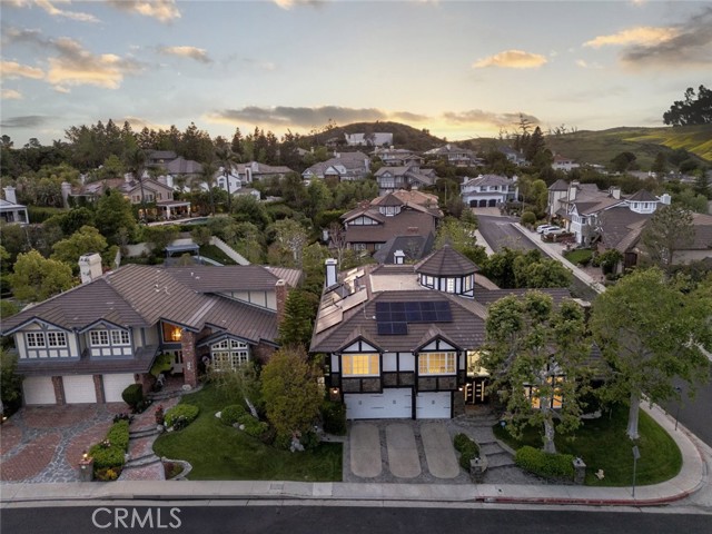 6037 Little Oak Lane, Woodland Hills CA: https://media.crmls.org/medias/a2a32085-b49f-4a22-9c43-7c50e0883de3.jpg