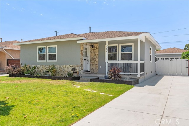 2704 184th Street, Redondo Beach CA: https://media.crmls.org/medias/a2a3e153-ebcd-4c04-aace-f03e5233b58a.jpg
