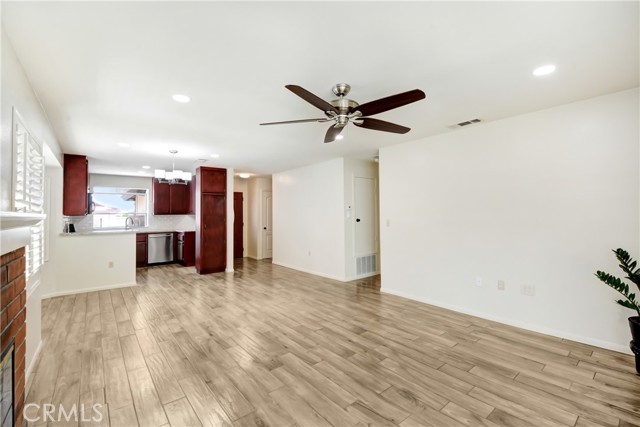 27057 Rangewood Street, Menifee CA: https://media.crmls.org/medias/a2a407dc-ad31-430a-892b-ff962fa78f04.jpg