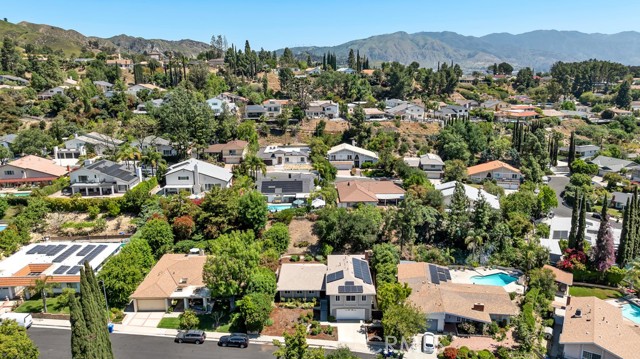 Detail Gallery Image 6 of 49 For 12444 Marva Ave, Granada Hills,  CA 91344 - 4 Beds | 3 Baths
