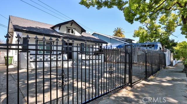 4907 Wadsworth Avenue, Los Angeles, CA 90011 Listing Photo  2