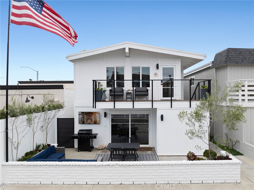 207 Colton Street
