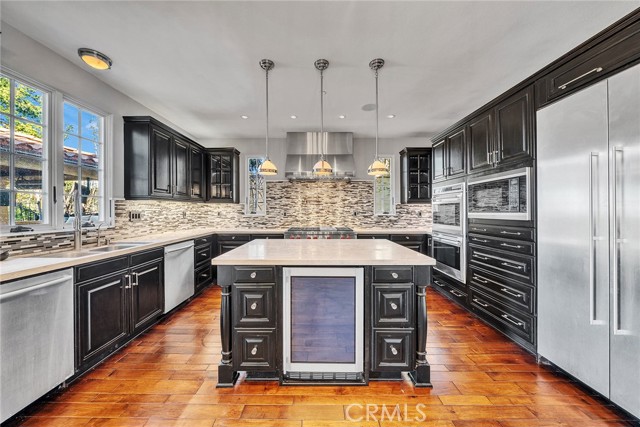 Detail Gallery Image 11 of 36 For 19 Momento, Irvine,  CA 92603 - 5 Beds | 4/1 Baths