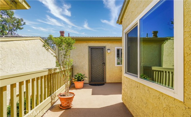 26005 Andrea Court, Mission Viejo CA: https://media.crmls.org/medias/a2a632a1-8910-4fd1-ab3d-b94b75d9b9fe.jpg