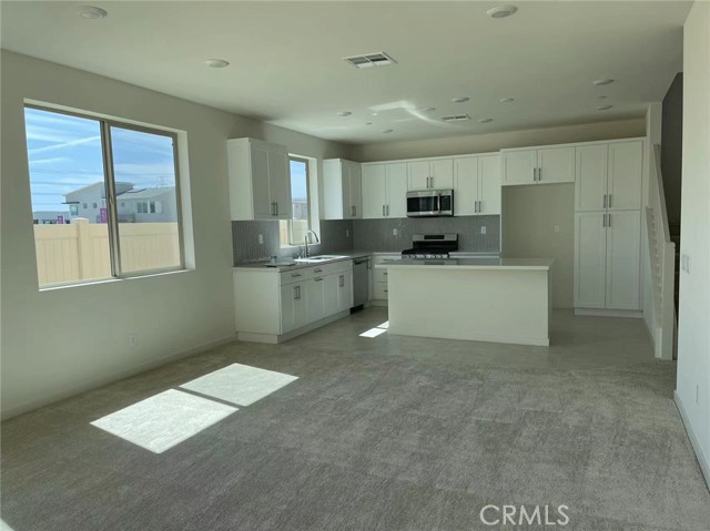 Detail Gallery Image 4 of 16 For 3673 S Nexa Paseo, Ontario,  CA 91761 - 4 Beds | 3 Baths