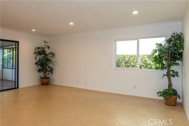 18410 Alexander Ave, Cerritos CA: https://media.crmls.org/medias/a2a69cd2-c265-4a58-99f0-d338a56059e6.jpg