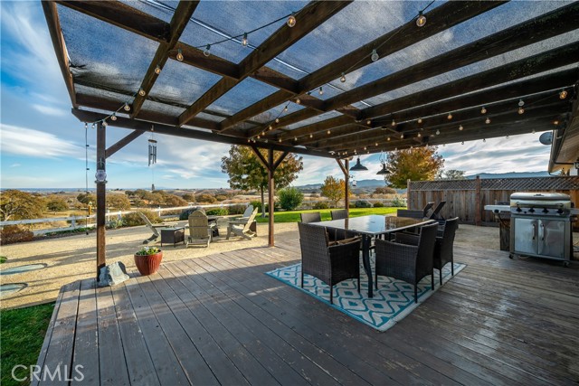 Detail Gallery Image 15 of 64 For 7245 Nonpariel Rd, Paso Robles,  CA 93446 - 3 Beds | 2 Baths