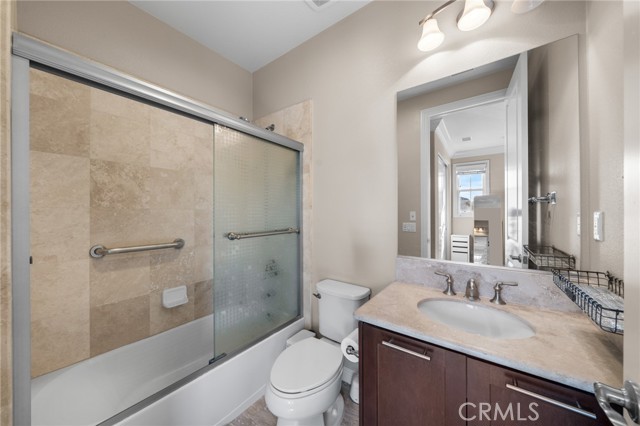 Detail Gallery Image 27 of 40 For 19 Hollyhock, Lake Forest,  CA 92630 - 5 Beds | 5/1 Baths