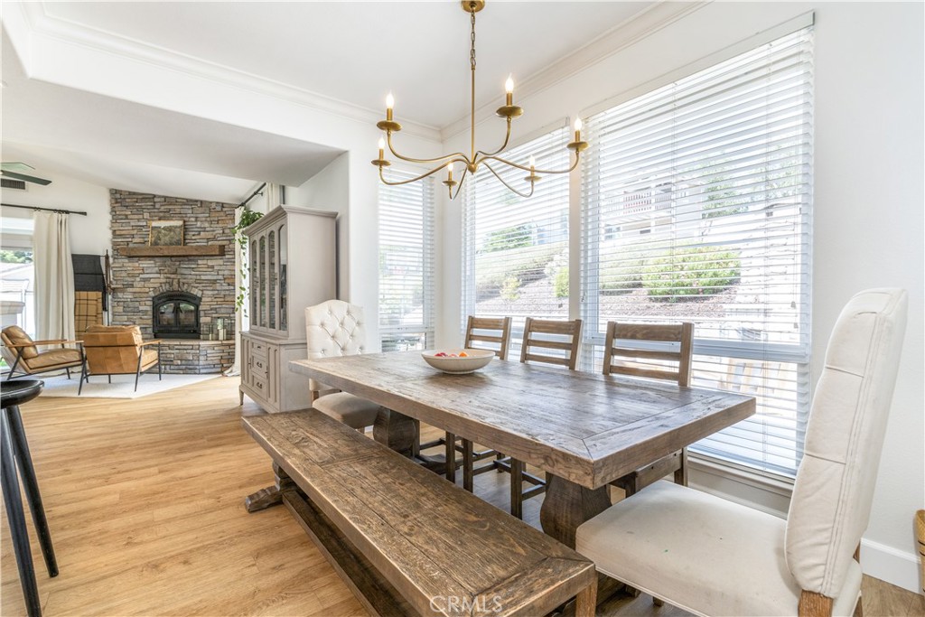 1307 Crown Way