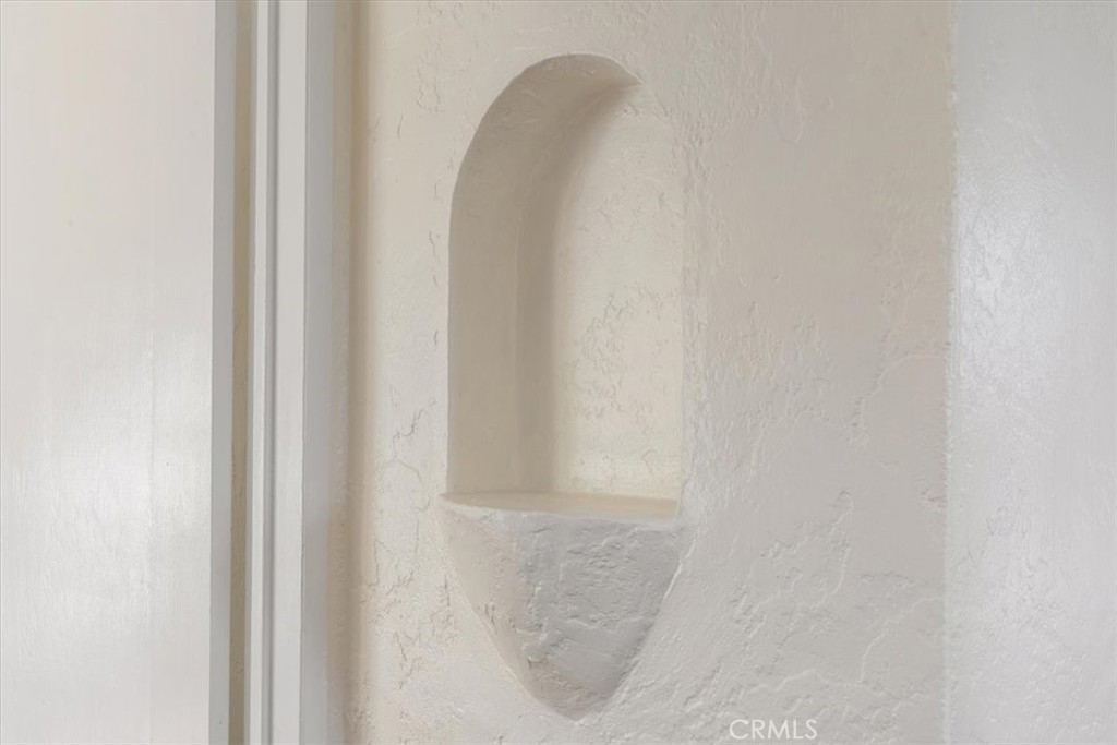 https://media.crmls.org/medias/a2a7cd40-5b4c-4382-82e1-8bdceda2fb69.jpg?preset=X-Large