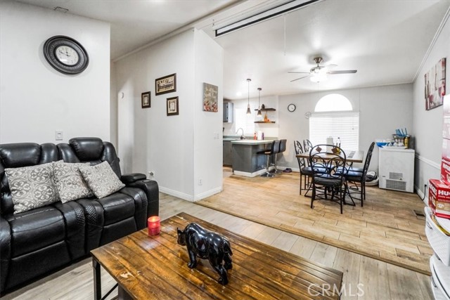 Detail Gallery Image 9 of 31 For 1855 E Riverside Dr #110,  Ontario,  CA 91761 - 3 Beds | 2 Baths