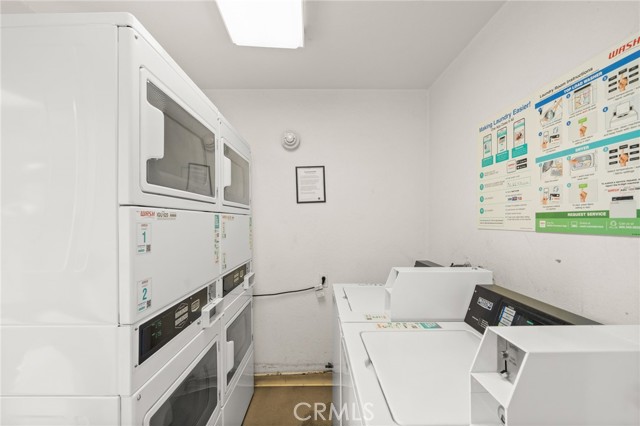 Detail Gallery Image 12 of 14 For 1145 Roswell, Long Beach,  CA 90804 - 2 Beds | 2 Baths