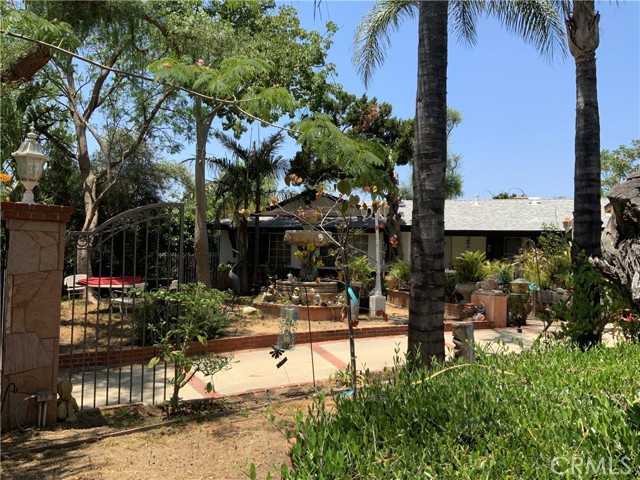 14401 Lakeside Street, Sylmar CA: https://media.crmls.org/medias/a2a85c47-4383-43f7-ab0e-de78eaac7644.jpg