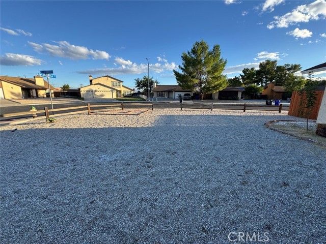 15012 Chuparosa, Victorville CA: https://media.crmls.org/medias/a2a86456-f838-4f37-a1cf-7e781a3b2f06.jpg