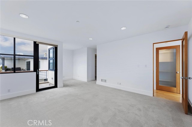 129 20th Street, Manhattan Beach CA: https://media.crmls.org/medias/a2a8e1c4-7d8b-42ae-add5-716b9f71de97.jpg