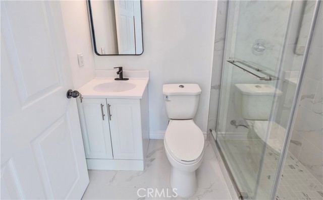 Detail Gallery Image 8 of 12 For 301 E Riggin St, Monterey Park,  CA 91755 - 4 Beds | 3 Baths