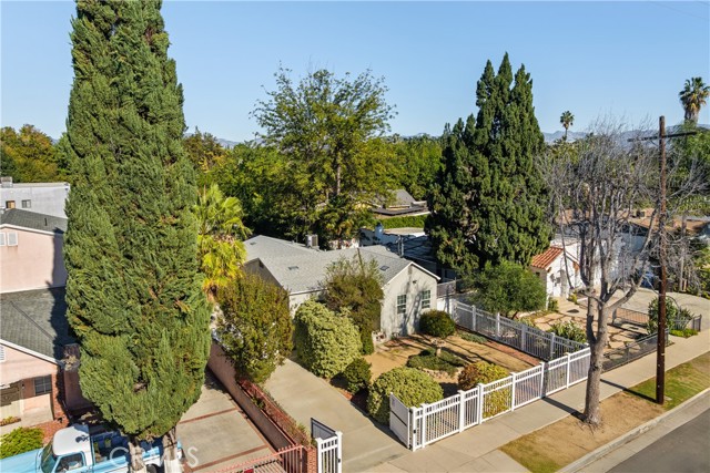 Detail Gallery Image 37 of 37 For 14835 Kittridge St, Van Nuys,  CA 91405 - 5 Beds | 3 Baths