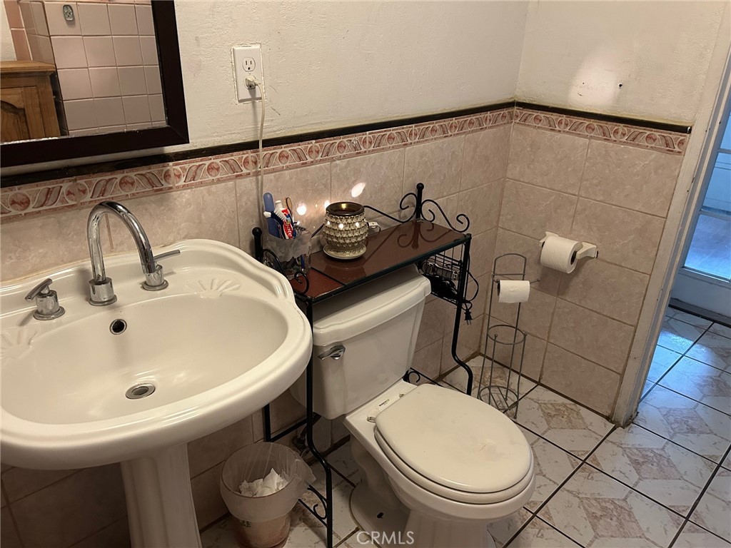 https://media.crmls.org/medias/a2a9cbc5-3592-4604-b092-b140d991207a.jpg?preset=X-Large