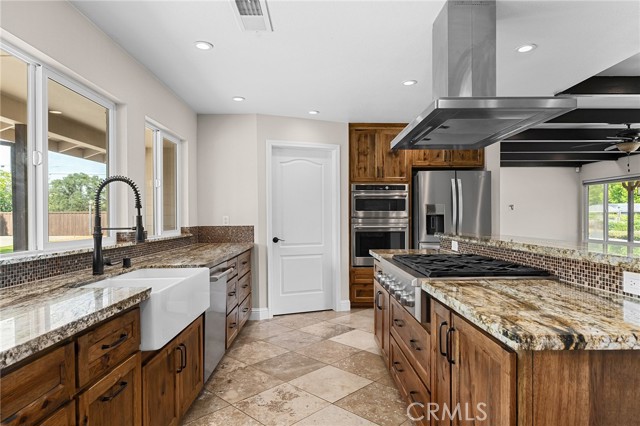 Detail Gallery Image 14 of 72 For 201 Valley View Dr, Oroville,  CA 95966 - 3 Beds | 3 Baths