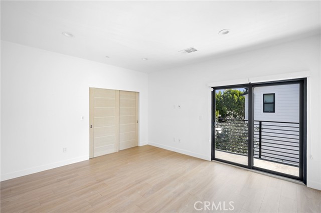 5826 Craner Avenue, North Hollywood CA: https://media.crmls.org/medias/a2aaea63-ecb4-4a9e-99d0-9114013db561.jpg
