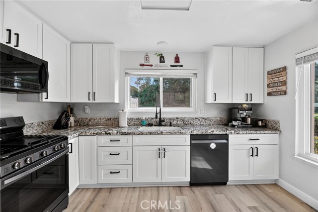 Detail Gallery Image 5 of 43 For 22951 Joaquin Ridge Dr, Murrieta,  CA 92562 - 2 Beds | 2 Baths