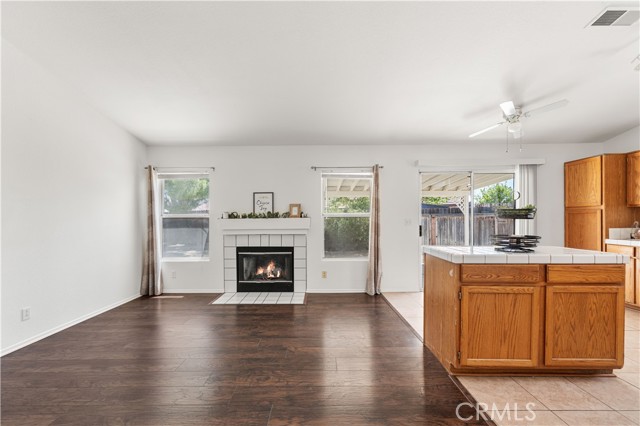 Detail Gallery Image 12 of 45 For 3742 Hickory Ct, Rosamond,  CA 93560 - 3 Beds | 2 Baths