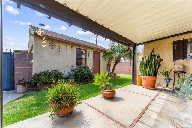 Detail Gallery Image 39 of 43 For 11004 S Van Ness Ave, Los Angeles,  CA 90047 - 2 Beds | 2 Baths
