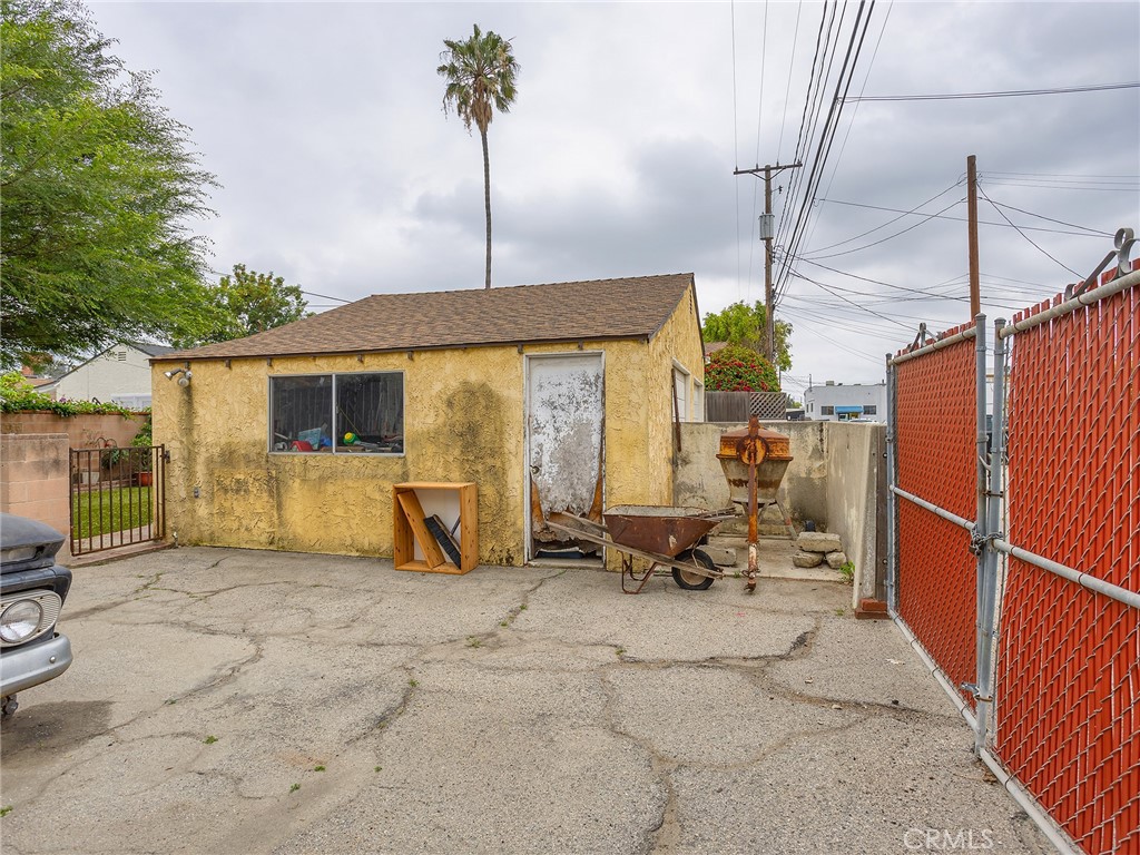 1234 N Ontario StreetBurbank img 47