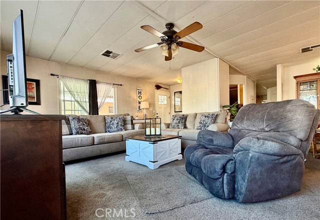 Detail Gallery Image 14 of 36 For 31816 Avenue Avenue #16,  Yucaipa,  CA 92399 - 2 Beds | 2 Baths