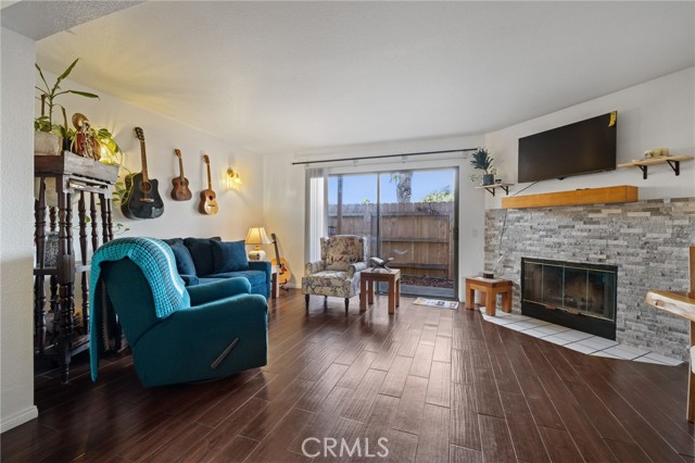 Detail Gallery Image 4 of 29 For 267 Village Circle Dr, Lompoc,  CA 93436 - 3 Beds | 2 Baths