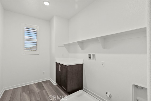 Detail Gallery Image 32 of 56 For 28600 Foothill Way, Saugus,  CA 91350 - 4 Beds | 3 Baths