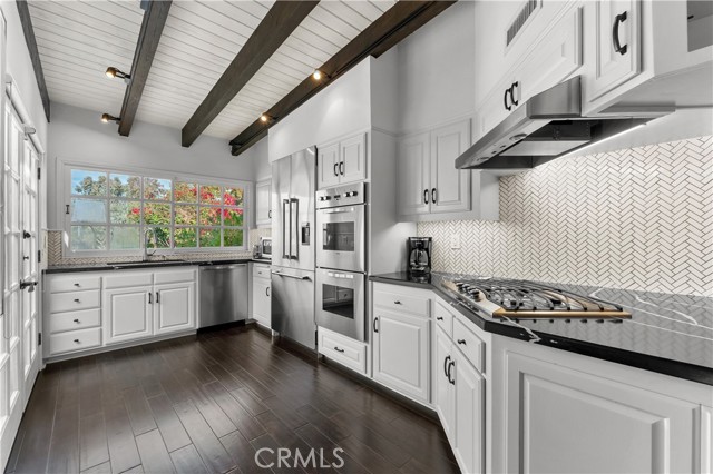 Detail Gallery Image 5 of 29 For 4420 Park Jazmin, Calabasas,  CA 91302 - 3 Beds | 3 Baths