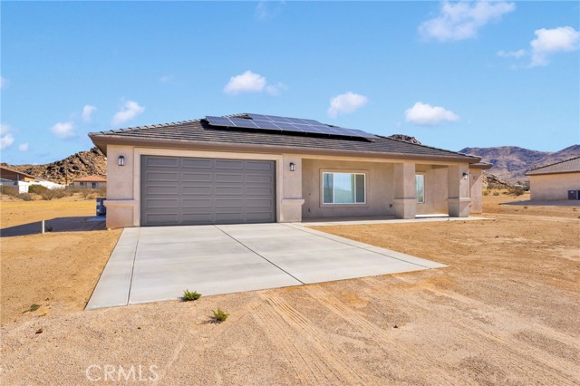 Detail Gallery Image 2 of 24 For 15575 Desert Star, Apple Valley,  CA 92307 - 4 Beds | 2 Baths