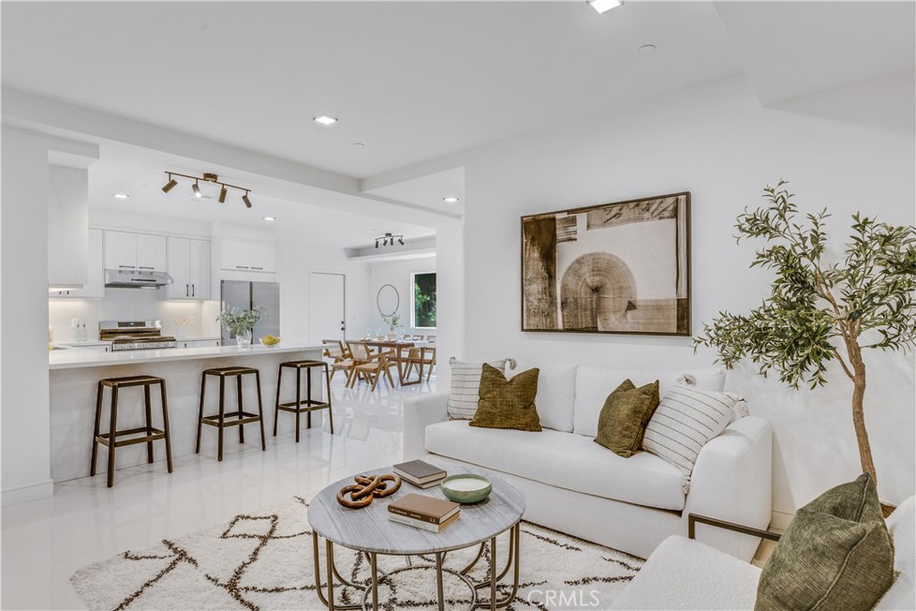 828 W Naomi Avenue C, Arcadia, CA 91007