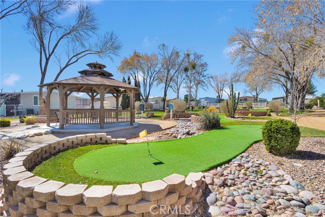 13393 Mariposa Road, Victorville CA: https://media.crmls.org/medias/a2af6d55-53f2-4da1-a828-38a8c3a39b0f.jpg