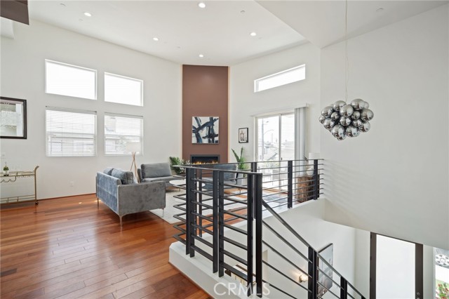 2623 Carnegie Lane, Redondo Beach CA: https://media.crmls.org/medias/a2aff10a-88be-4fbc-873f-30424c1f1dd0.jpg
