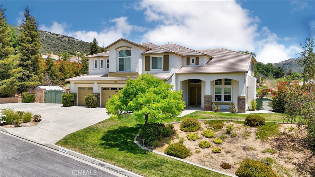 12949 Pinewood Lane