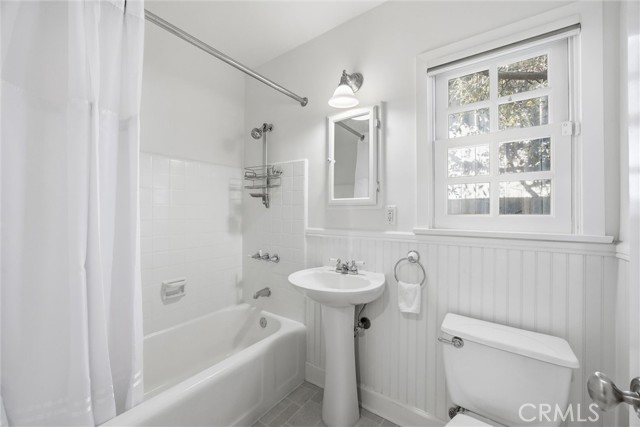 Detail Gallery Image 22 of 34 For 3513 May St, Los Angeles,  CA 90066 - 3 Beds | 2 Baths