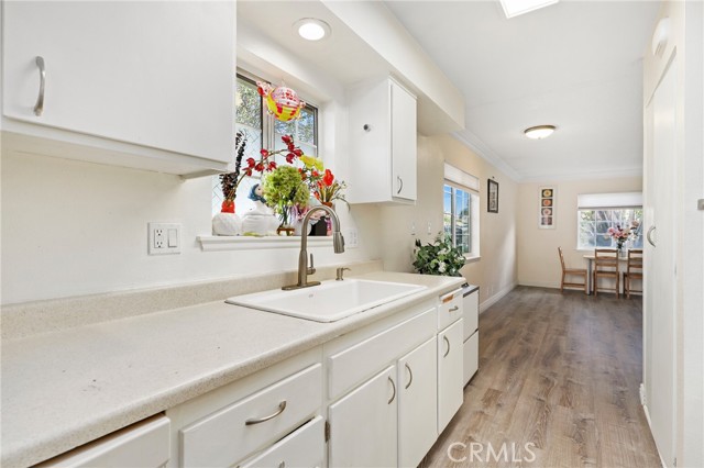 Detail Gallery Image 10 of 27 For 15940 Silvertip Ct, Fountain Valley,  CA 92708 - 1 Beds | 1 Baths